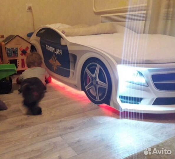 Детская кровать машина с подсветкой