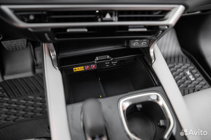 Lexus RX 2.4 AT, 2023, 40 км