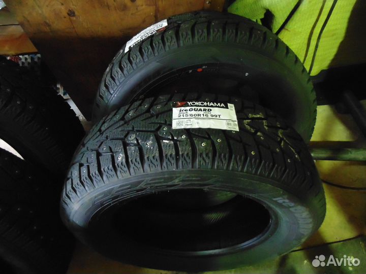 Yokohama Ice Guard Stud IG55 215/60 R16 99T