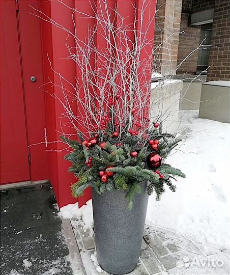 Новогоднее оформление витрин и входных групп