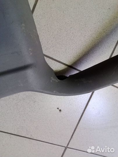 Пластик багажника Ford Explorer 2