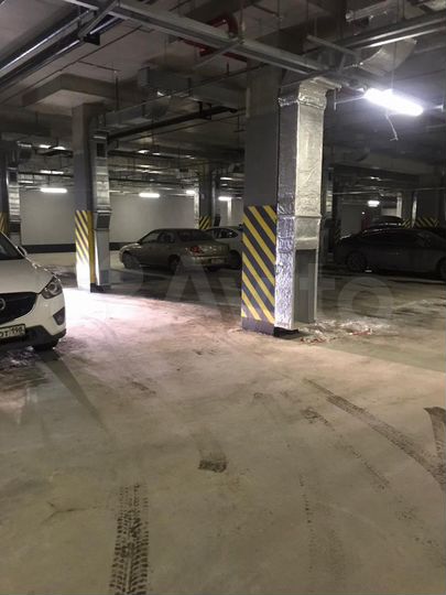 Машиноместо, 20 м²