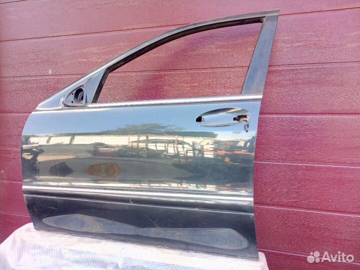 Дверь Мерседес 220