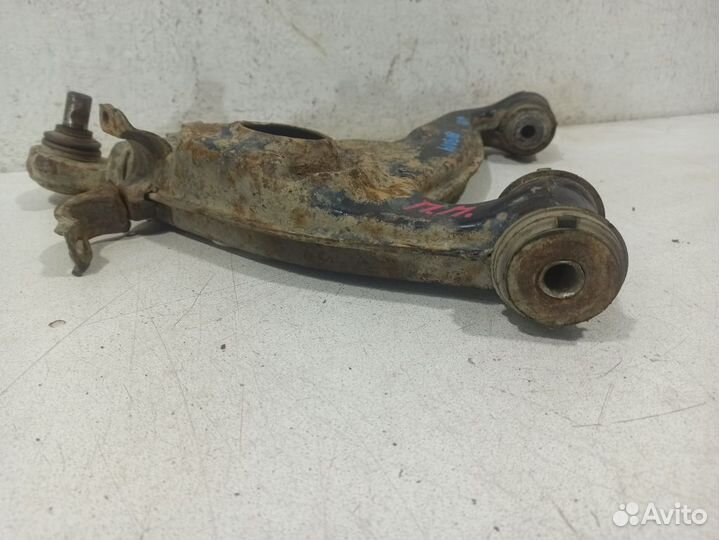 Рычаг передний правый нижний