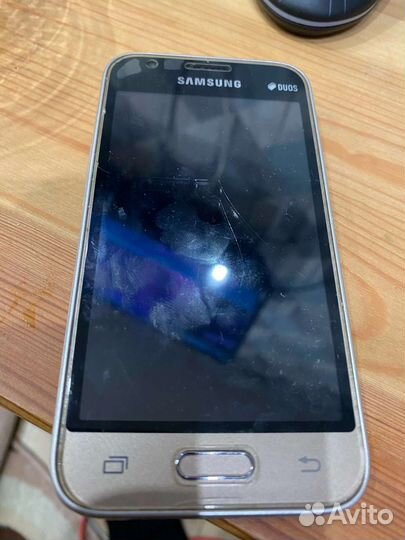Телефон Samsung galaxy a3 2017