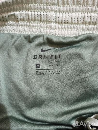 Шорты спортивные женские nike