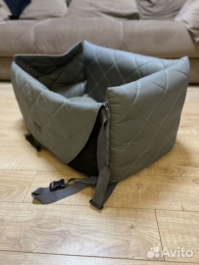 Автокресло для собак