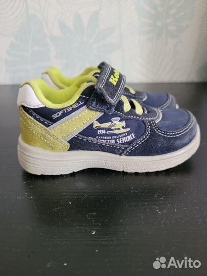 Кроссовки 23 р