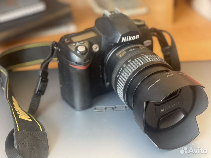 Зеркальный фотоаппарат Nikon D70