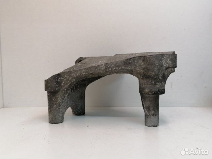 Кронштейн двигателя Audi A3 2013