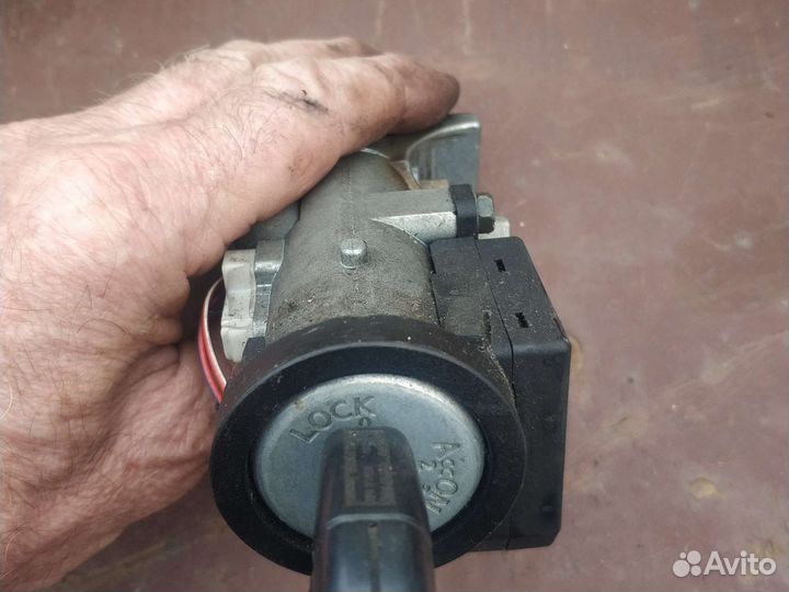Замок зажигания nissan primera P11 144 SR20DE 00г