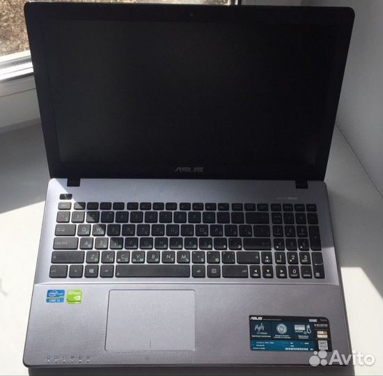 Ноутбук asus X550VC