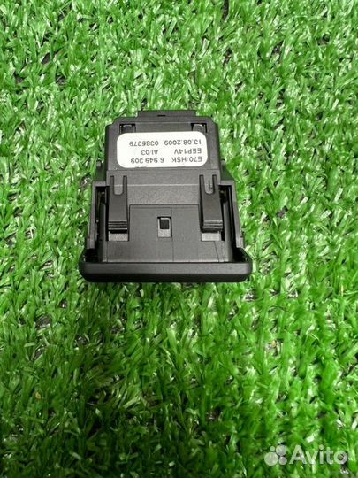 Кнопка открывания бардачка Bmw X5 E70 M57D30 2009