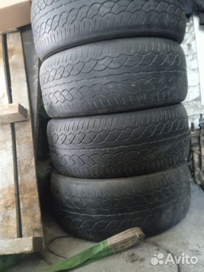 Yokohama Parada Spec-X 275/45 R20