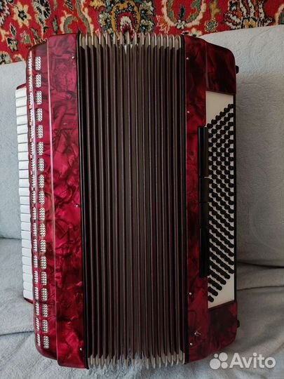 Аккордеон Royal Standard Montana