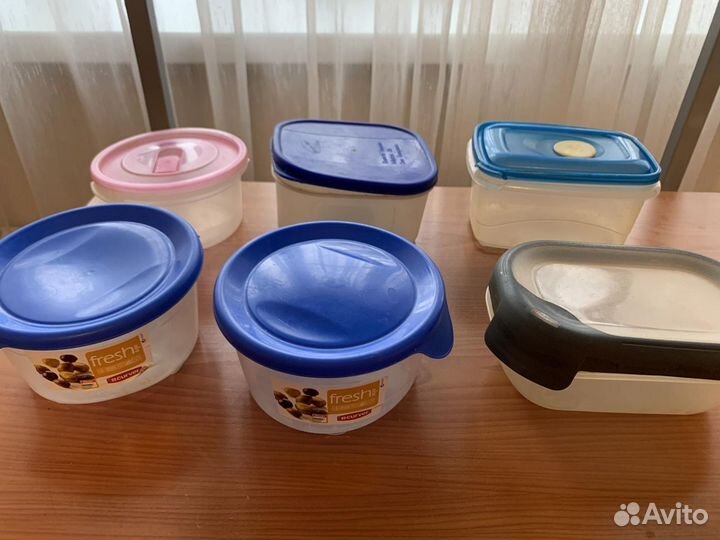 Терка, контейнеры, чайник и др