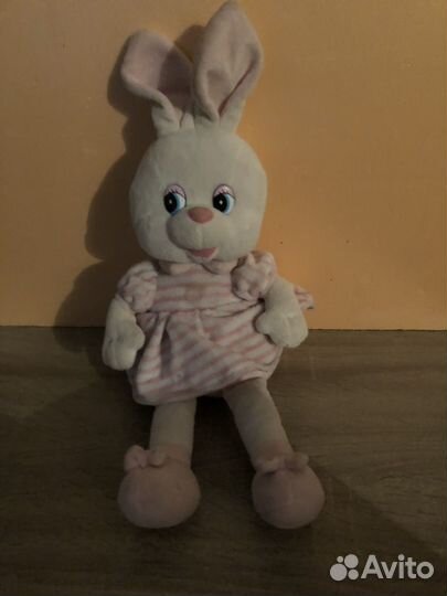 Плюшевый заяц