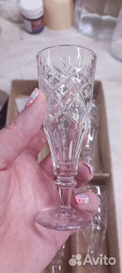 Рюмки на ножке