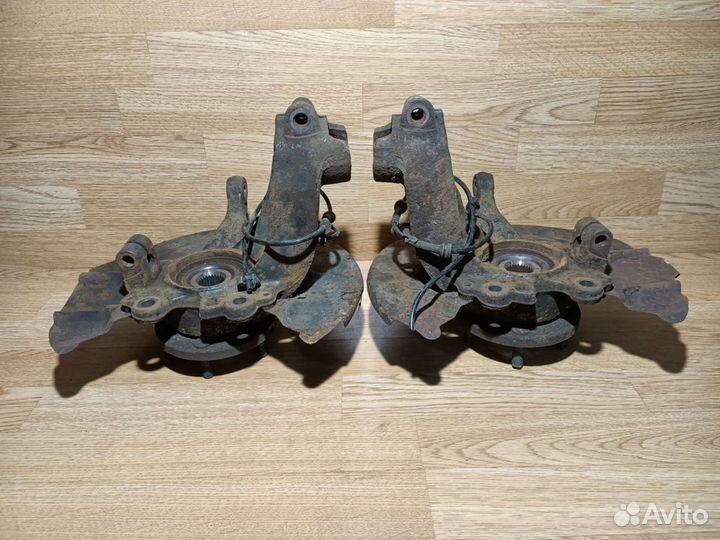 Кулак передний Ford Kuga 1