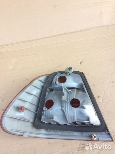 Фонарь задний правый BMW E46