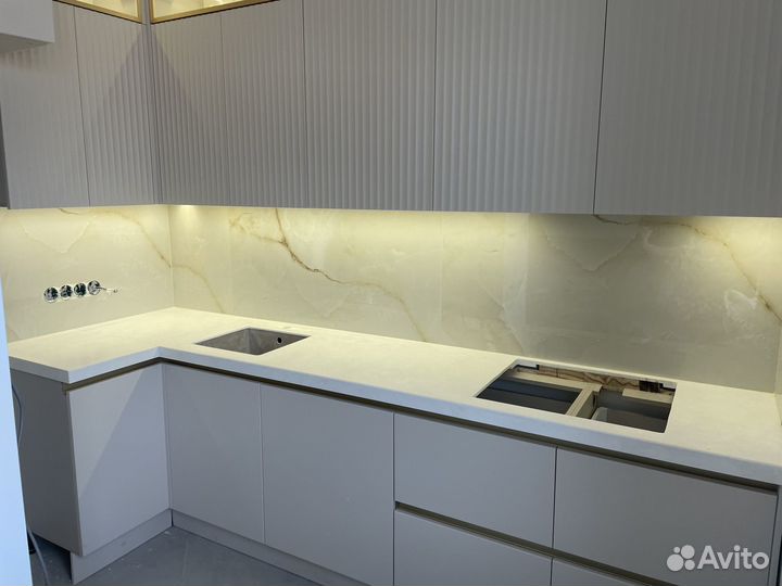 Укладка плитки. Облицовка керамогранит. Отделочник