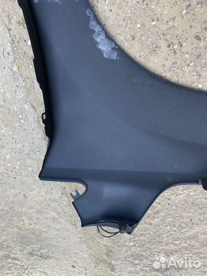 Крыло переднее левое и правое на форд фокус 2