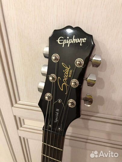 Электро гитара