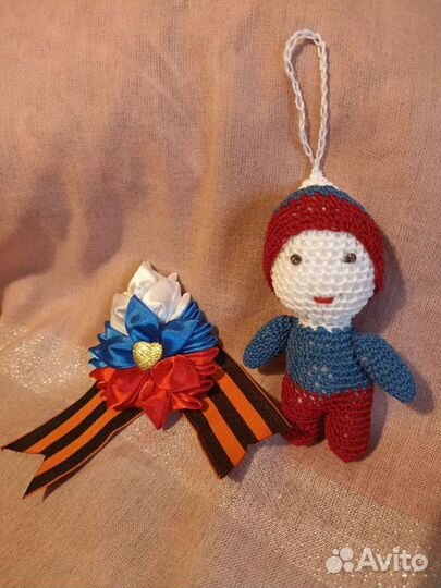 Брошь и ёлочная игрушка