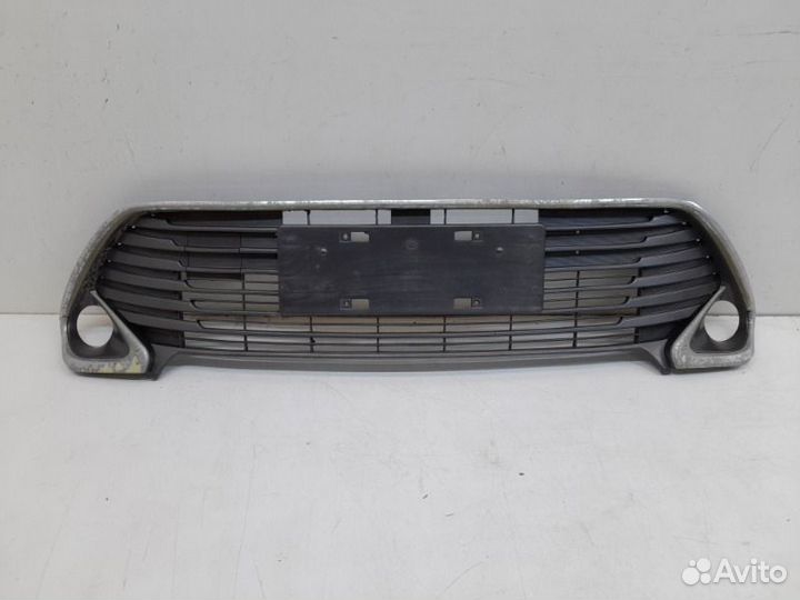 Решетка бампера передняя Toyota Camry 55 2014-2018