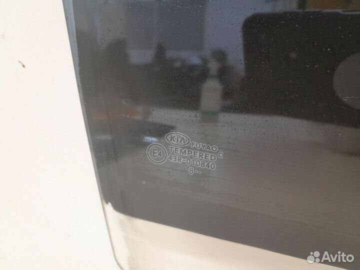 Стекло двери задней правой Kia Rio 4 FB 2017