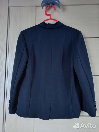 Пиджаки новые рост 122-128; 140-146 см