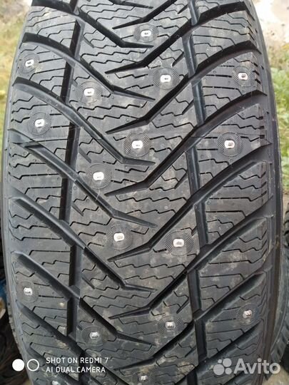Yokohama IceGuard Stud IG65 215/60 R17 100T