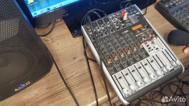 Микшерный пульт