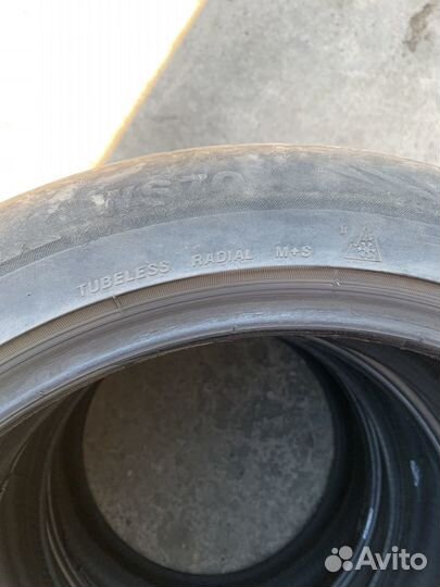 Bridgestone Blizzak DM-V1 215/55 R18