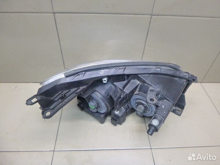 Фара левая Toyota Rav4-3 2005-2010