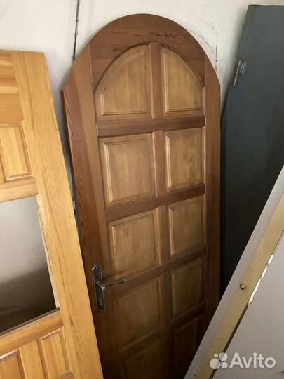 Двери много