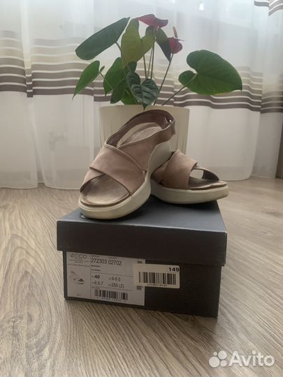 Обувь женская 40