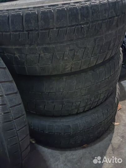 Bridgestone Blizzak Revo GZ 215/60 R16