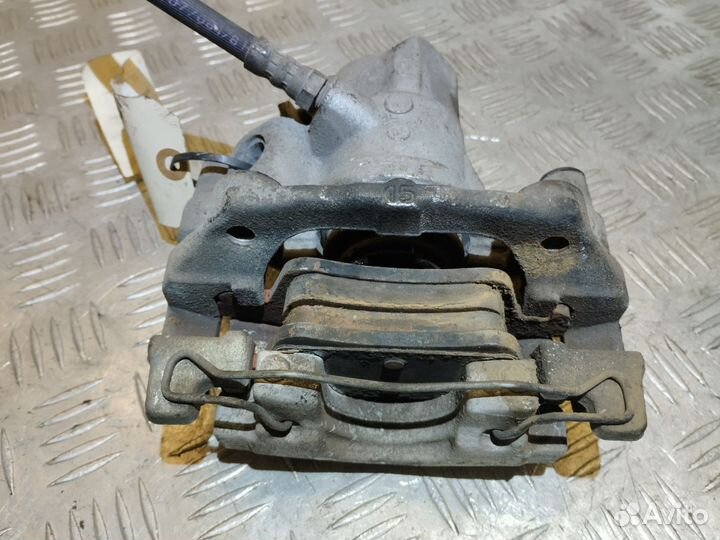 Суппорт задний правый Mazda 3 BK