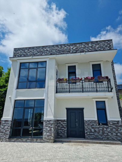 Дом 283 м² на участке 10 сот.