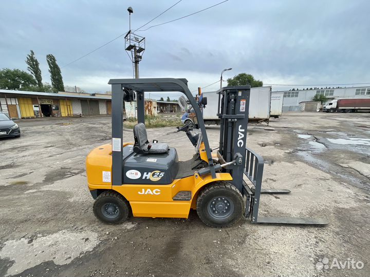 Вилочный погрузчик JAC CPCD25, 2023