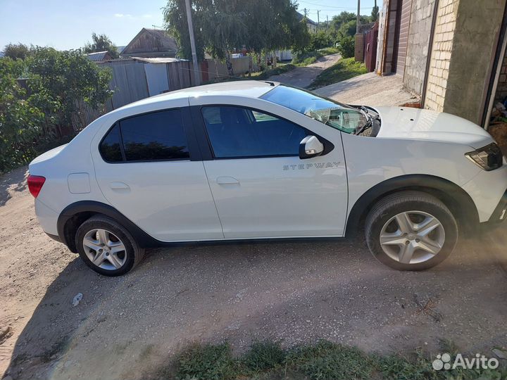 Renault Logan Stepway 1.6 AT, 2019, 59 000 км