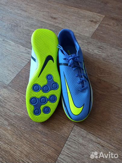 Футзалки Nike новые, оригинал, размер 39-39.5