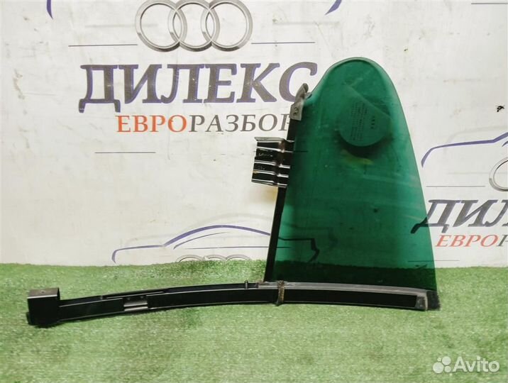 Стекло двери задней левой (форточка) VW Passat CC