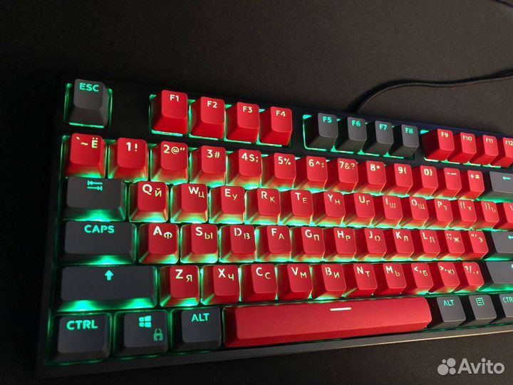 Red square keyrox tkl