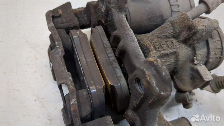 Суппорт левый задний Mini Clubman (F54) 2015