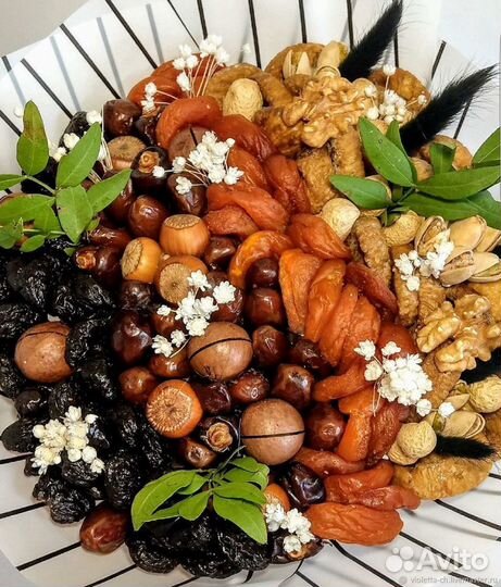 Букет из сухофруктов