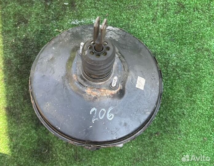 Вакуумный усилитель тормозов Opel Astra 1.3 2009