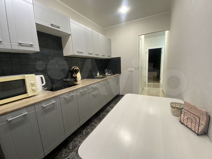 3-к. квартира, 69,9 м², 2/13 эт.