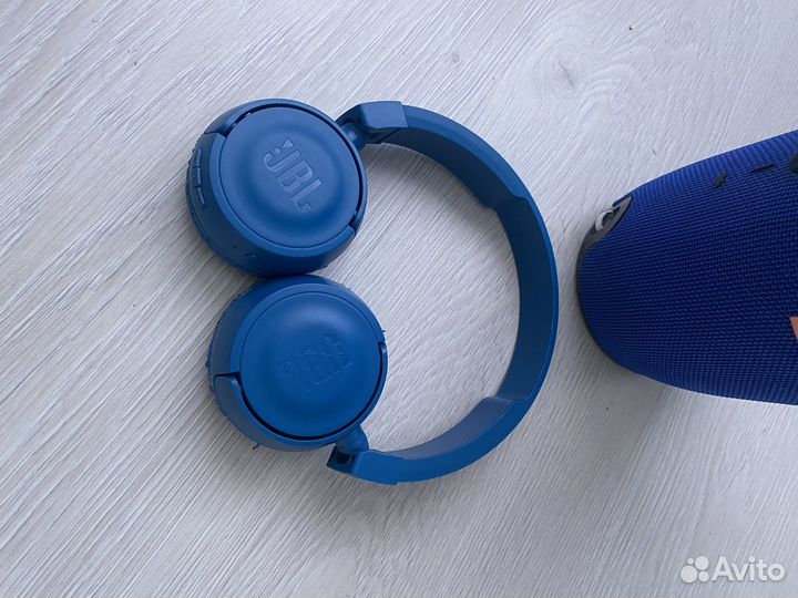 Беспроводные наушники и колонка jbl